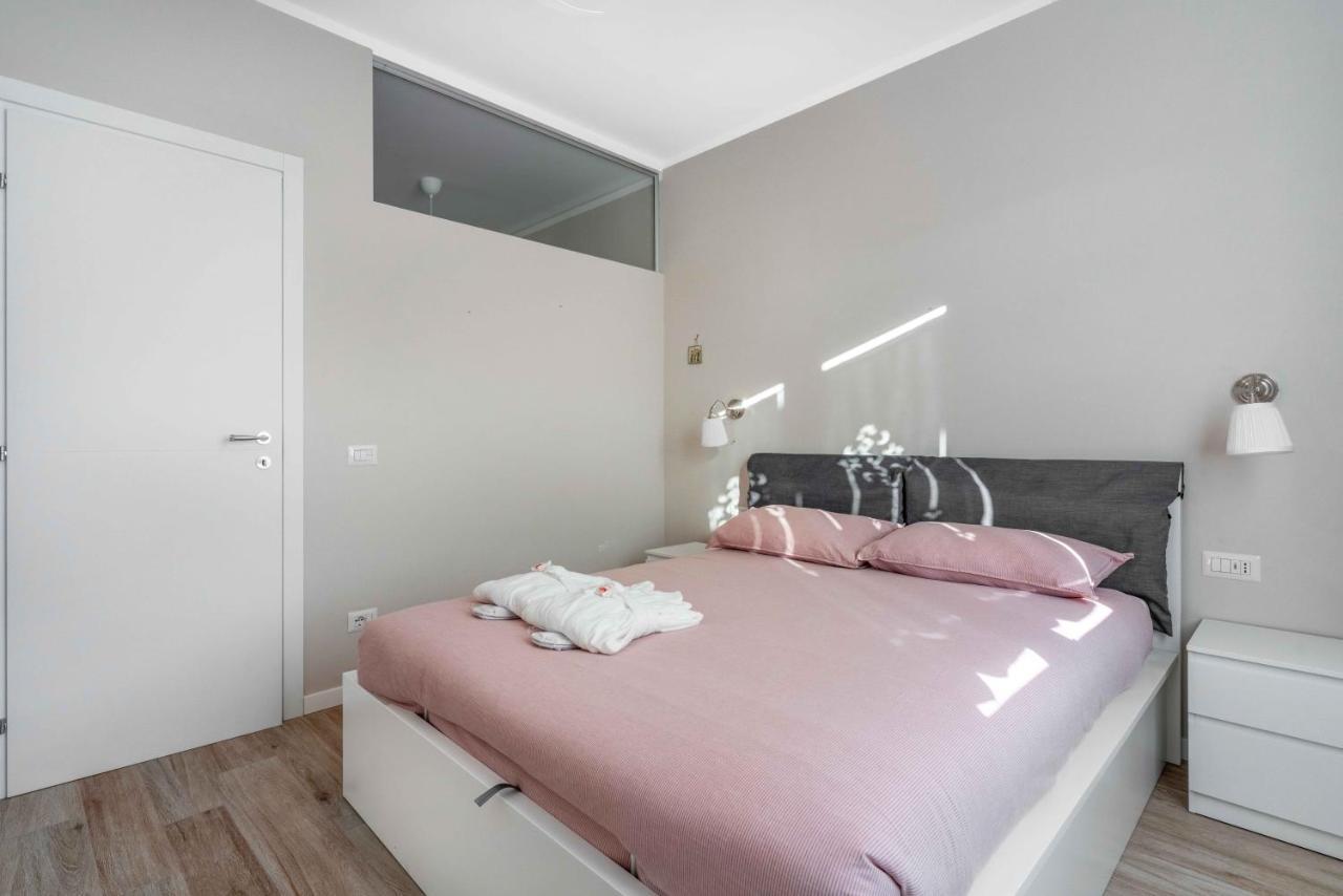 Ferienwohnung Bo13 -Crescenzago- Bright - Wifi - Elegant Mailand Exterior foto